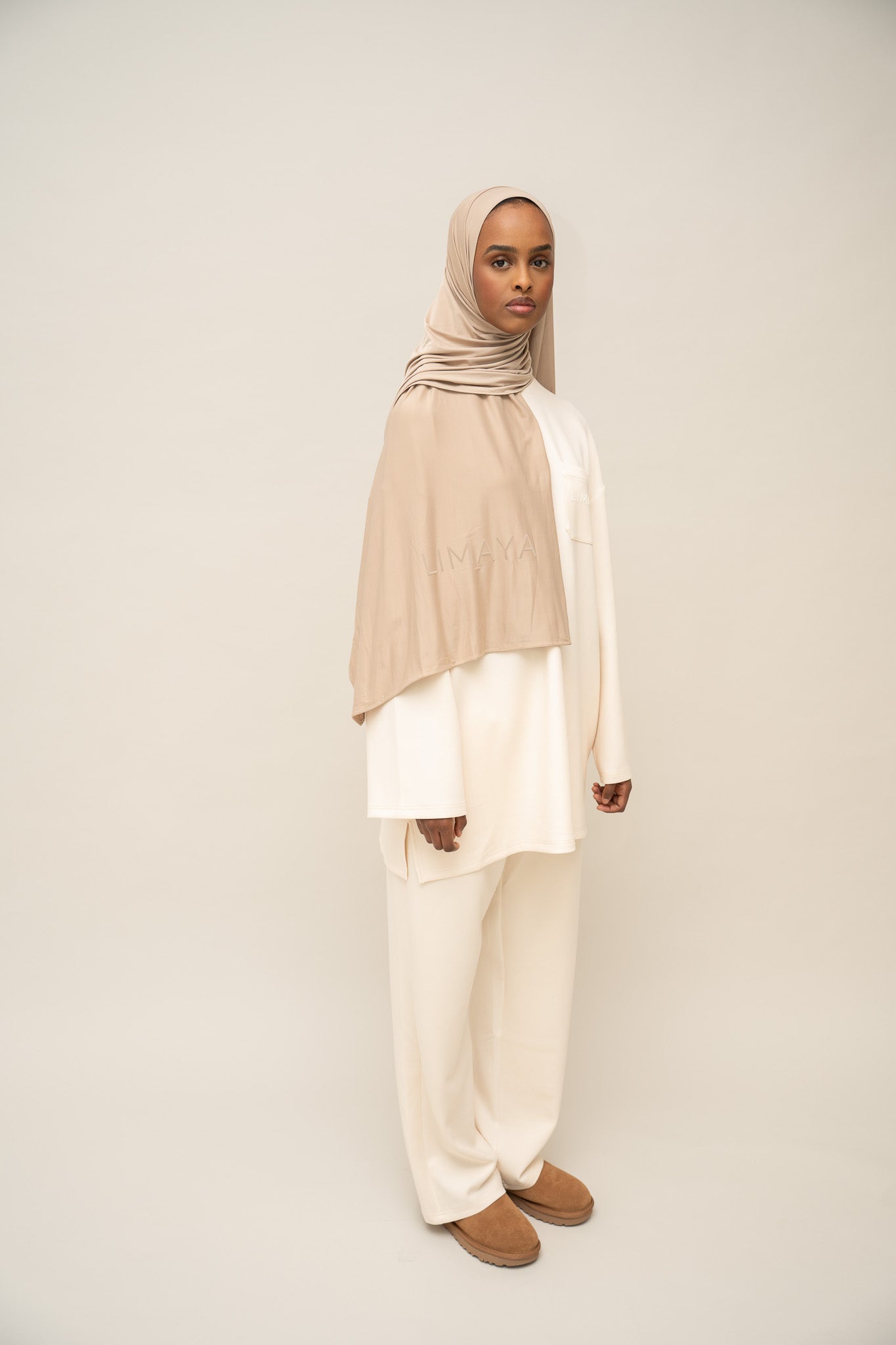 Limaya Flock Liquid - Soft Almond