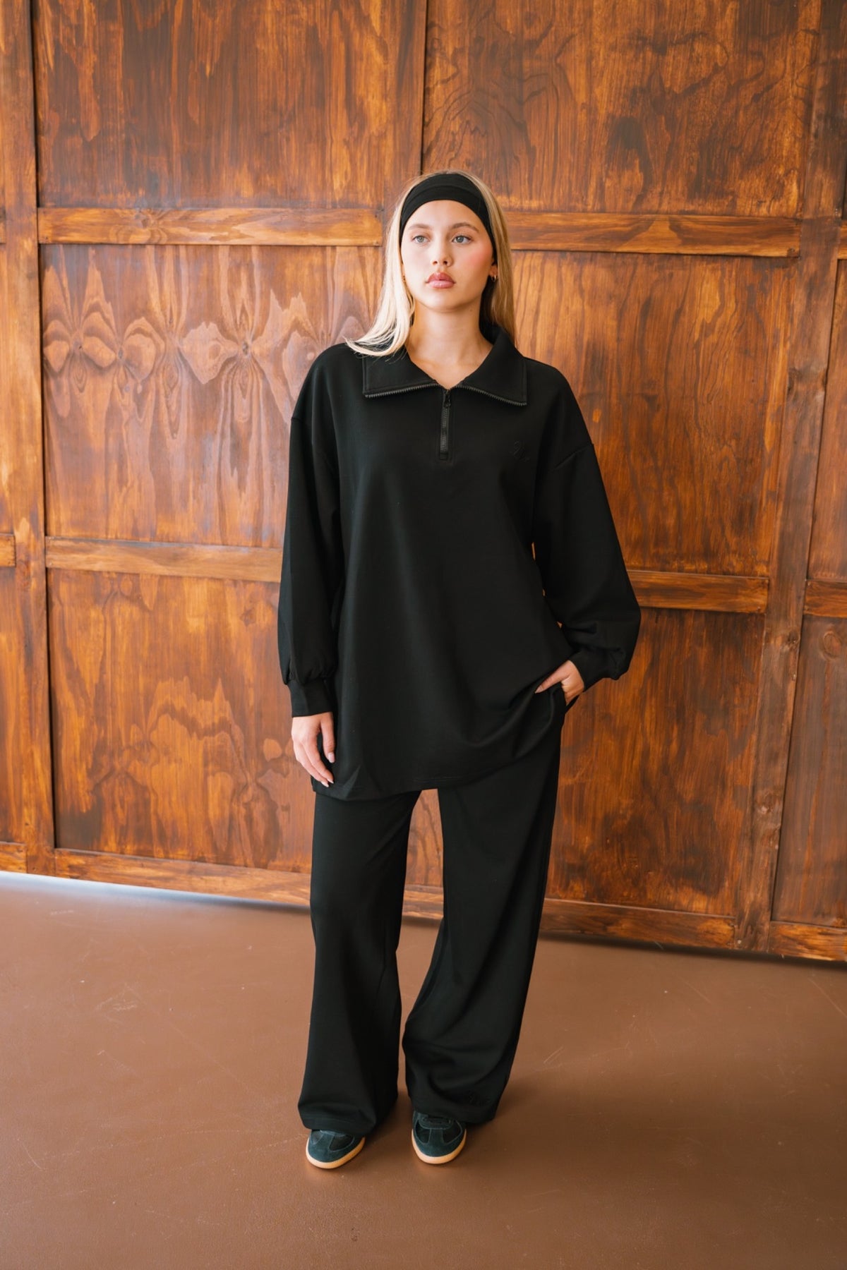 Comfy Zip-Up Tracksuit – Black
